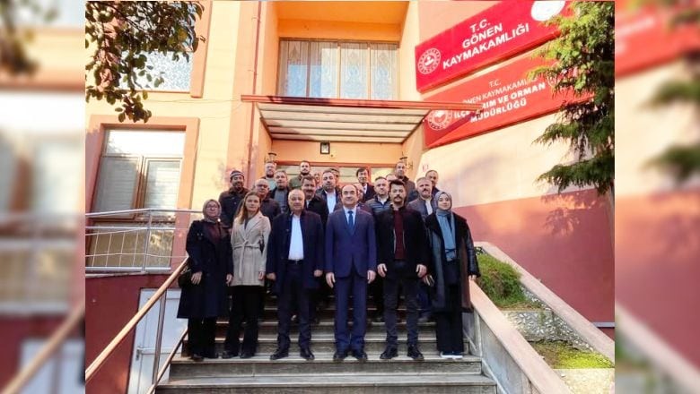 Zekeriya Dağlı Kaymakam Altıntaş’ı Ziyaret Etti Zekeriya Dağlı Kaymakam Altıntaş’ı Ziyaret Etti