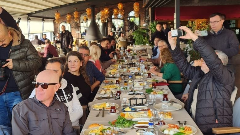 Gazeteciler Günü'nün İlk Kutlaması Başkan Ertaş'tan