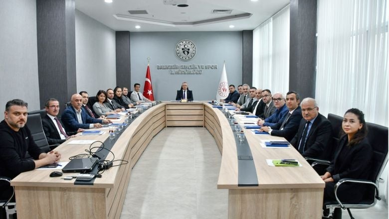 Müdür Özalp Sporda 2025 Hedeflerini Açıkladı Müdür Özalp Sporda 2025 Hedeflerini Açıkladı