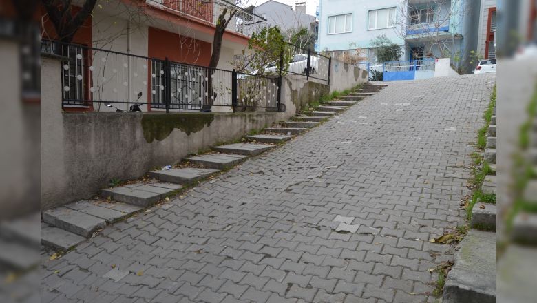Altıeylül Mahallesi, Merdiven Sokak: İsmini Nereden Alıyor? Altıeylül Mahallesi, Merdiven Sokak: İsmini Nereden Alıyor?