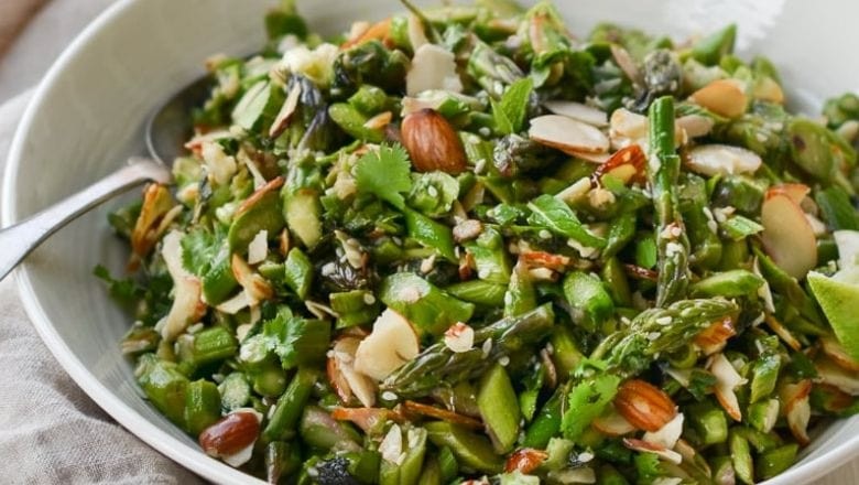 Kuşkonmaz Salatası Nasıl Yapılır?
