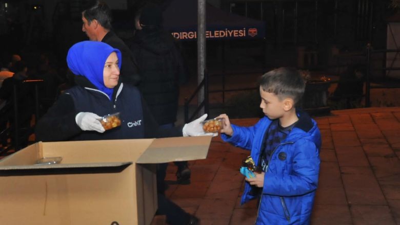 Sındırgı’da Kandil Bereketi Yaşandı