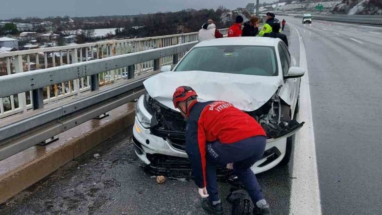 Susurluk’ta İki Ayrı Trafik Kazası: 3 Yaralı