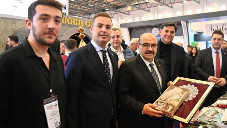 Vali Ustaoğlu EMITT Fuarı'nda