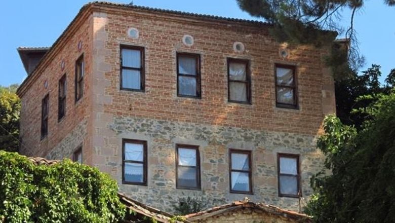 Altınoluk’un Taş Evleri İlgi Topluyor