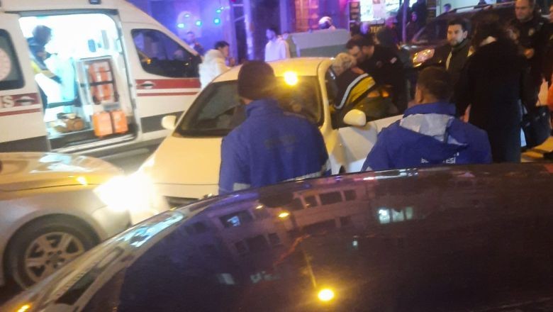 Bandırma’da Korkutan Kaza! 2 Araç Çarpıştı