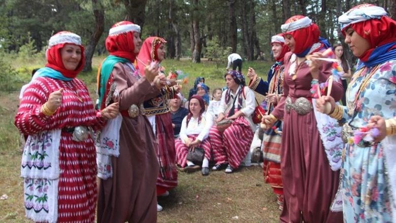 Ölüdeniz'de Cemre Panayırı