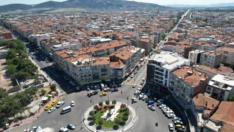 Manisa İlinin Kaç İlçesi Var ve En Büyük İlçeleri Hangileri?