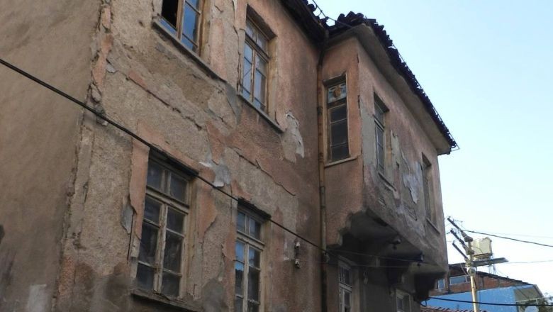 Balıkesir'deki Bu Evler Yüzyıllık Hikaye Taşıyor