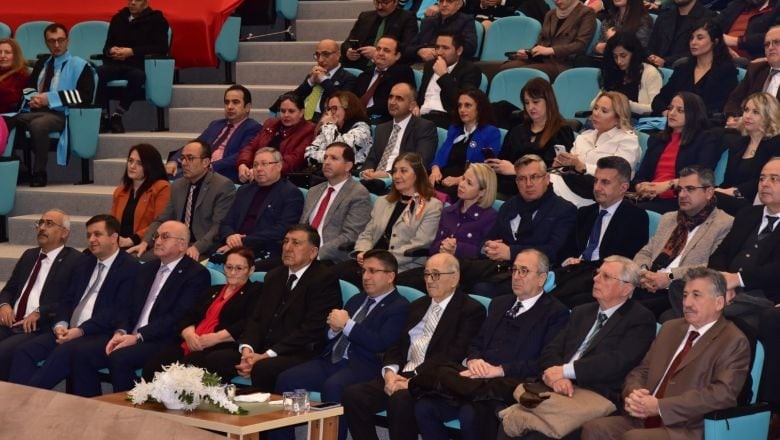 Üniversiteden Ödül Aldı Nedeni Herkesi Duygulandırdı!