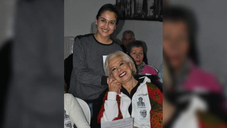 Yeşilçam'ın Vamp Kadını Edremit'te Yıllara Meydan Okuyor