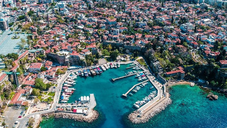 Antalya İlinin Kaç İlçesi Var ve En Büyük İlçeleri Hangileri?