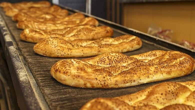 Susamlı mı Yumurtalı mı? Balıkesir’de Pide Tercihleri