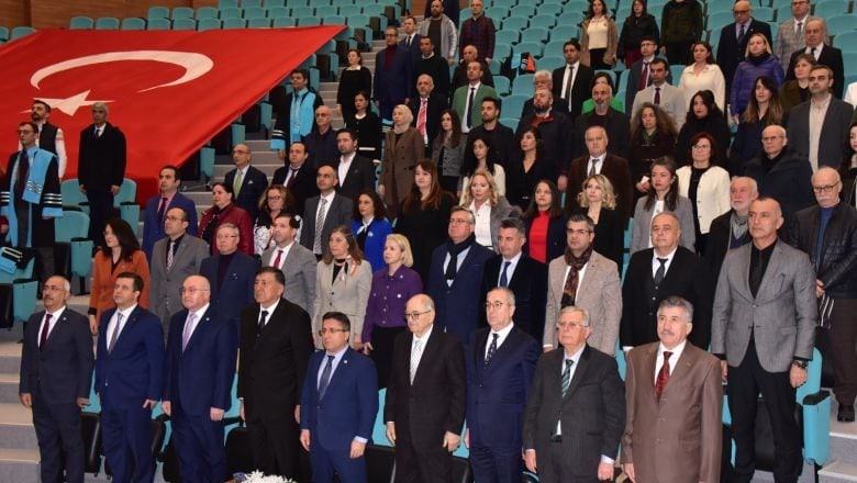 Üniversiteden Ödül Aldı Nedeni Herkesi Duygulandırdı!