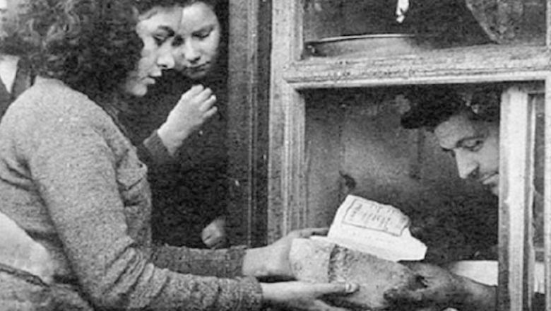 Balıkesir'in 1940'lı Yıllarında Ekmek Bakın Nasıl Alınıyor