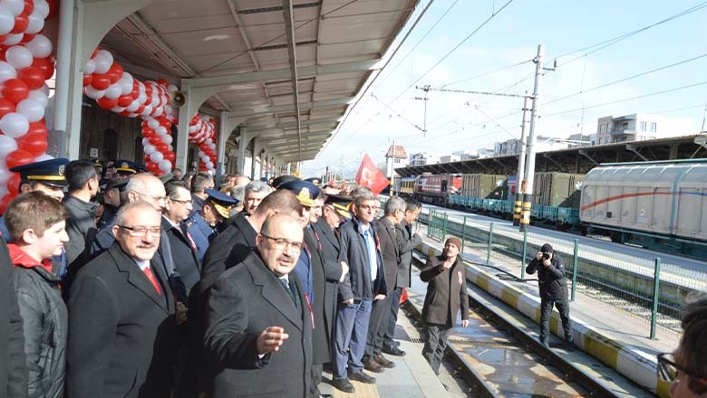 Atatürk’ün Balıkesir’e Gelişinin 102. Yılı Coşkuyla Kutlandı Atatürk’ün Balıkesir’e Gelişinin 102. Yılı Coşkuyla Kutlandı
