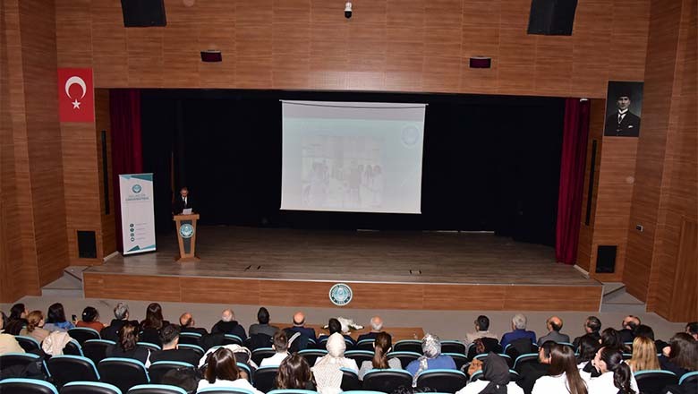 Balıkesir Üniversitesi'nde SEM Sertifika Eğitimi Tamamlandı Balıkesir Üniversitesi'nde SEM Sertifika Eğitimi Tamamlandı