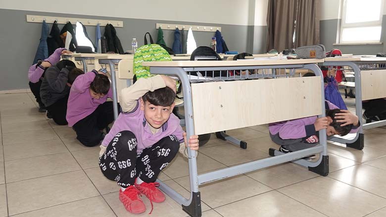 Balıkesir’de MEB AKUB’tan Okullarda Afet ve Yangın Tatbikatı