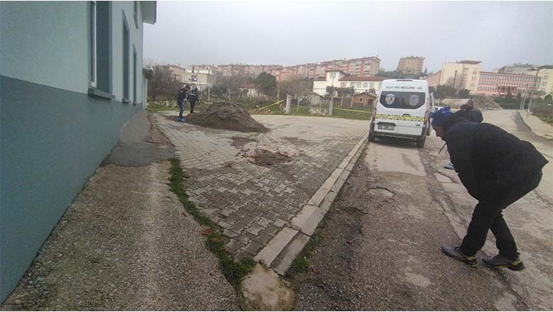 Balıkesir'de Tüyler Ürperten Silah Sesi Bandırma’da Silahla Vurulan Şahıs Hayatını Kaybetti