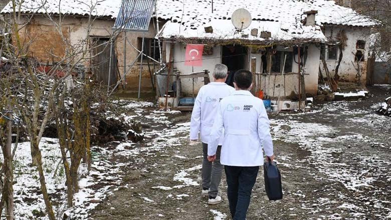 Büyükşehir'den 60 Yaş Üstü Vatandaşlara Ücretsiz Evde Berber Hizmeti Büyükşehir'den 60 Yaş Üstü Vatandaşlara Ücretsiz Evde Berber Hizmeti