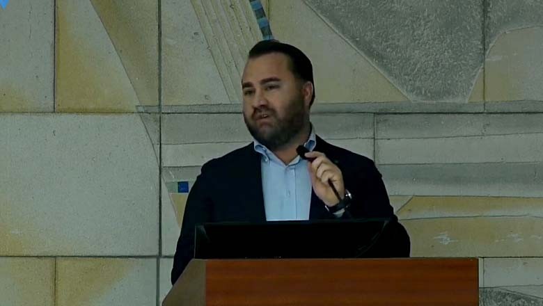 Ferit Gündoğdu'dan AK Partiye Makam Aracı Cevabı Ferit Gündoğdu'dan AK Partiye Makam Aracı Cevabı