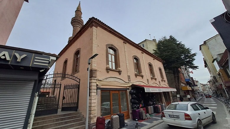 Balıkesir’in Tarihi Değerlerinden İbrahimbey Camisi Balıkesir’in Tarihi Değerlerinden İbrahimbey Camisi