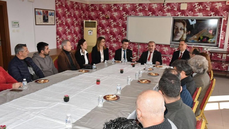 İl Müdürü Demir'den Edremit'te Okul Ziyareti İl Müdürü Demir'den Edremit'te Okul Ziyareti