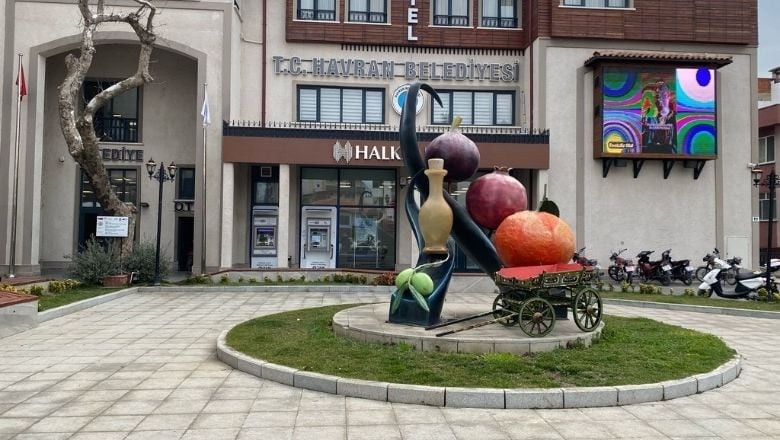 Havran Meydanı Ziyaretçilerin Gözdesi