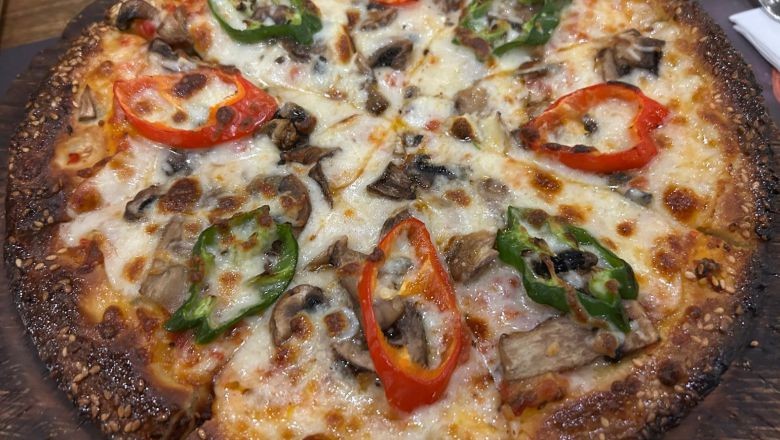 Farklı Bir Lezzet Deneyimi Susamlı Pizza