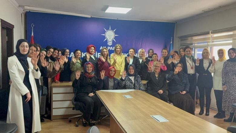 AK Parti Balıkesir İl Kadın Kolları'ndan 8 Mart Mesajı
