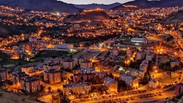Hakkari İlinin Kaç İlçesi Var ve En Büyük İlçeleri Hangileri?