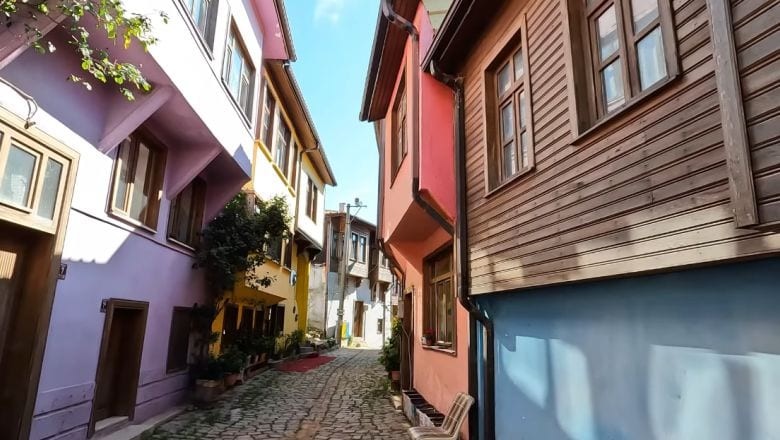 Bandırma'nın Sırrı Edincik'in Gizemli Sokaklarında