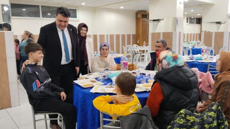 Havran’da Yetim ve Öksüz Çocuklar İçin İftar Düzenlendi