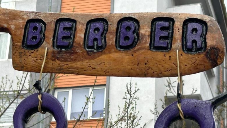 Balıkesirli Berberlerin Makası