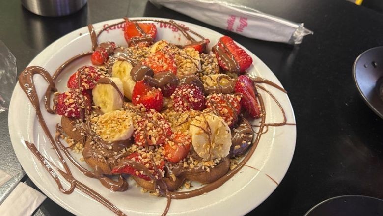 Balıkesir'de İftar Sonrası Tatlı Tercihi: Waffle