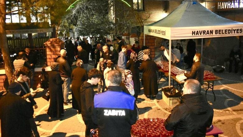 Havran'da Kadir Gecesi Dualarla İdrak Edildi
