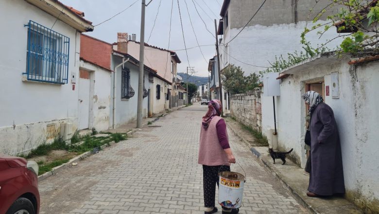 Edremit'te Kablo Hırsızları Mahalleyi İletişimsiz Bıraktı!