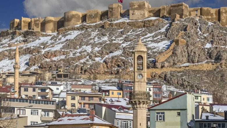 Bayburt İlinin Kaç İlçesi Var ve En Büyük İlçeleri Hangileri?