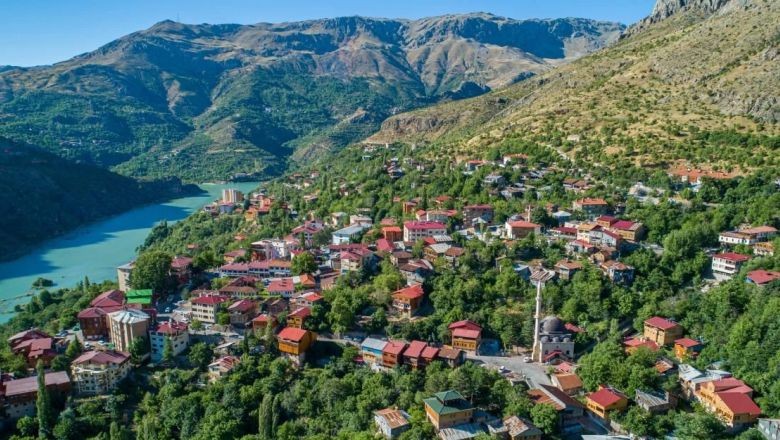 Erzincan İlinin Kaç İlçesi Var ve En Büyük İlçeleri Hangileri?