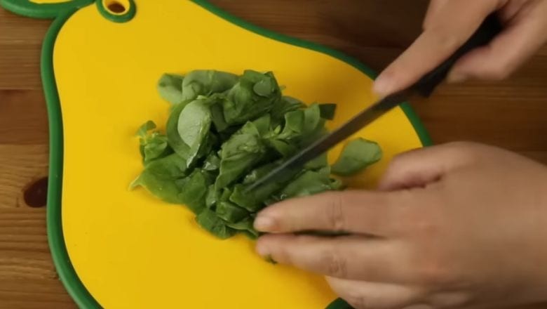İftar Sofrasına Özel: Semizotu Salatası