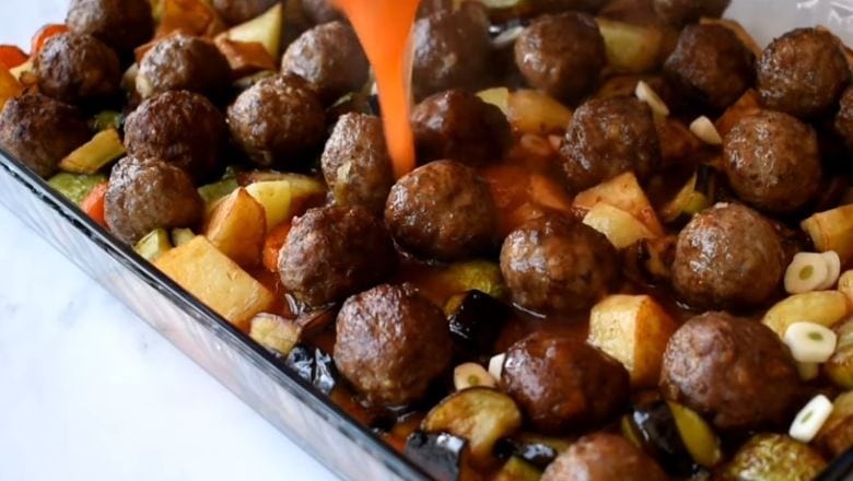 İftarlık Fırında Sebzeli Köfte Tarifi