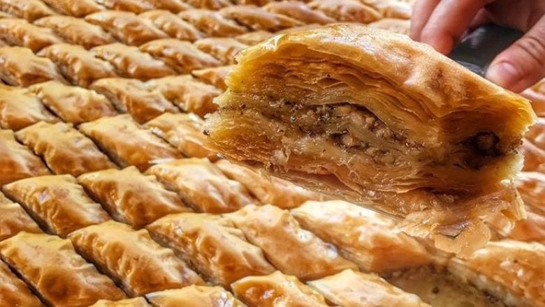 Balıkesir'de Cevizli Baklava Bayramların Vazgeçilmezi