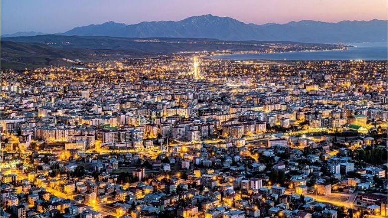 Van İlinin Kaç İlçesi Var ve En Büyük İlçeleri Hangileri?