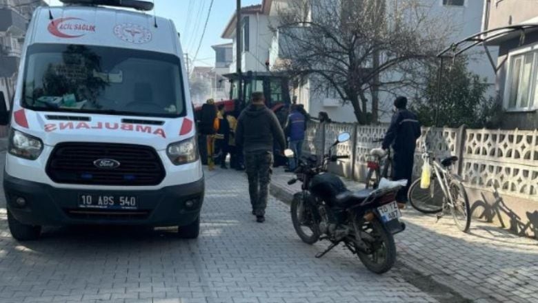 Gönen'de Traktör ile Motosiklet Çarpıştı!