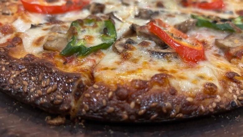 Farklı Bir Lezzet Deneyimi Susamlı Pizza
