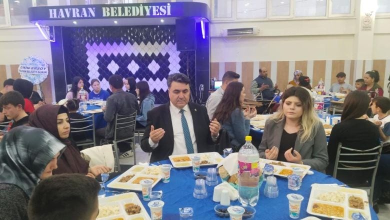 Havran’da Yetim ve Öksüz Çocuklar İçin İftar Düzenlendi
