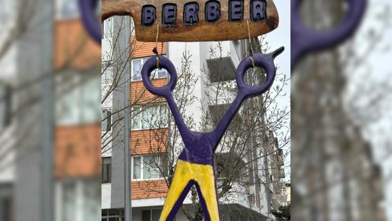 Balıkesirli Berberlerin Makası
