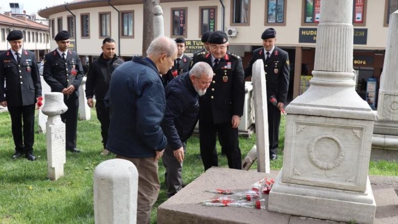 Şehit Yüzbaşı Necati Bey Kabri Başında Anıldı
