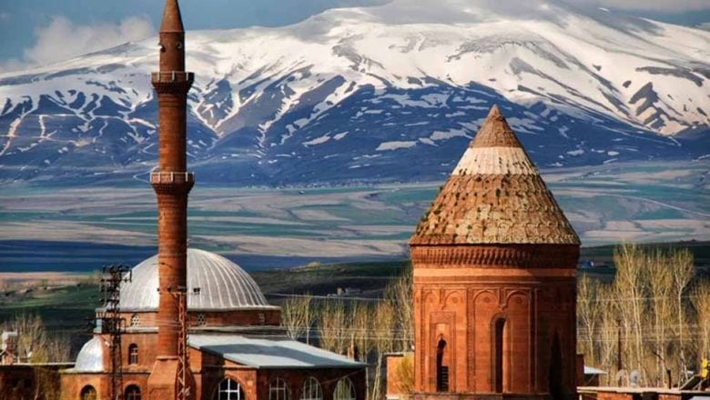 Bitlis İlinin Kaç İlçesi Var ve En Büyük İlçeleri Hangileri?