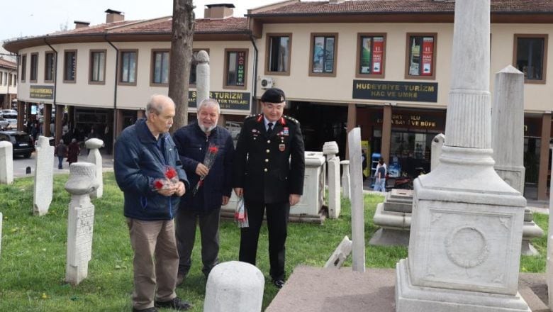 Şehit Yüzbaşı Necati Bey Kabri Başında Anıldı